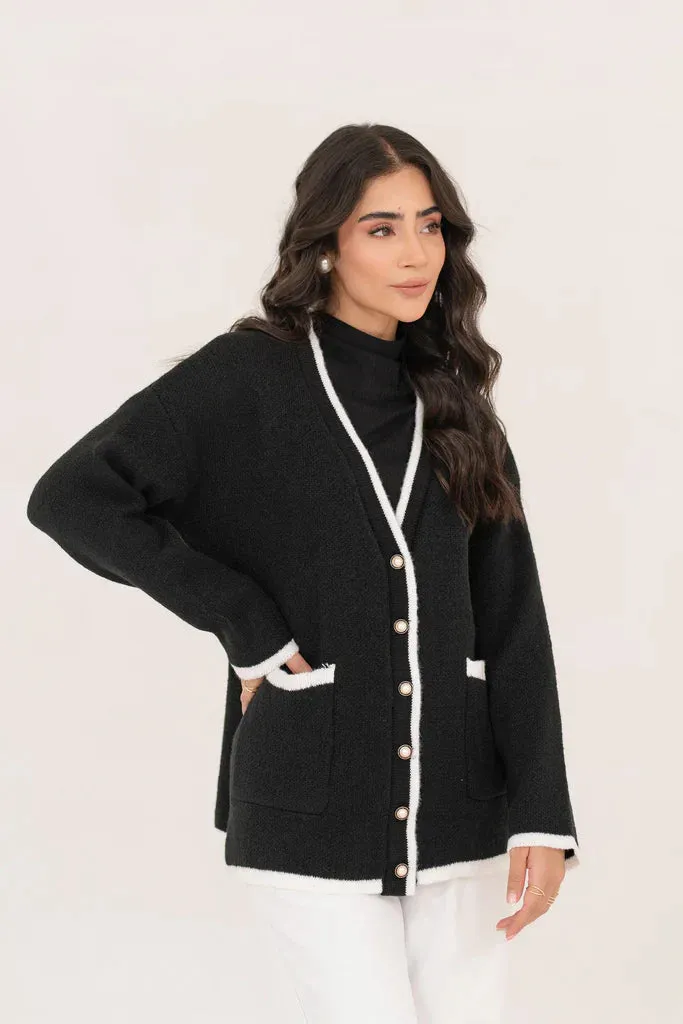 Autumn Winter '23 - Leyla Black And White Sweater Perl Button